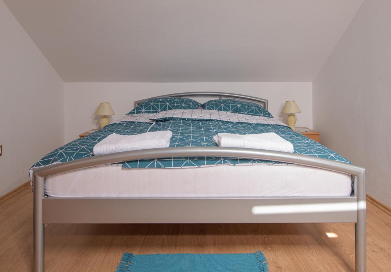 Apartmani Tena Selce Exterior foto